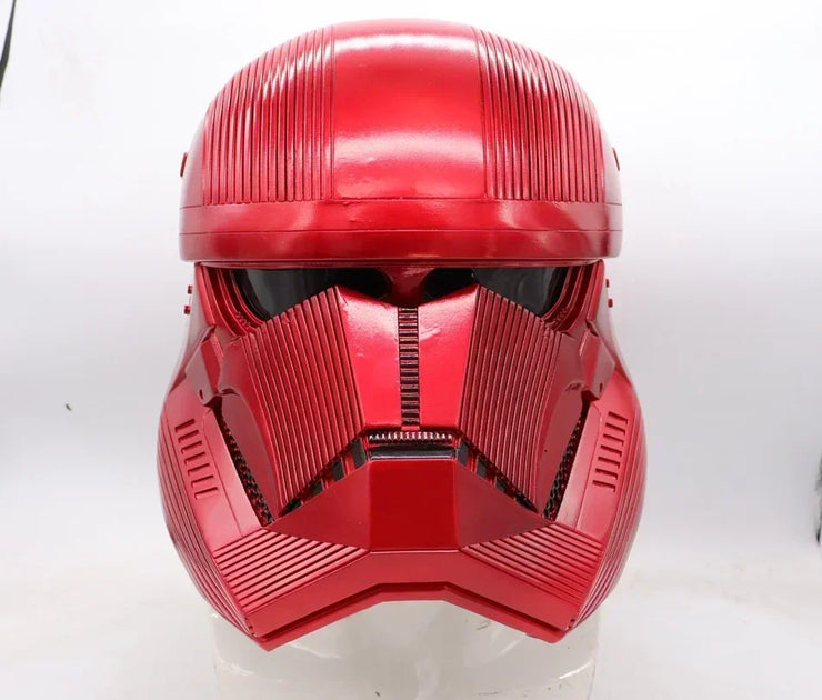 Mando Helmet On, World Off