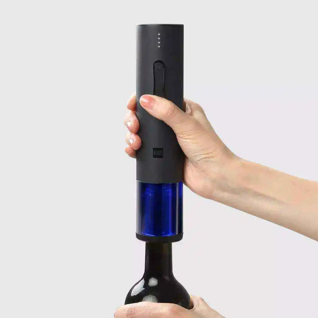 Electric Bottle Opener for Household Use, Electric Charging Current, Red Wine Bottle Opener